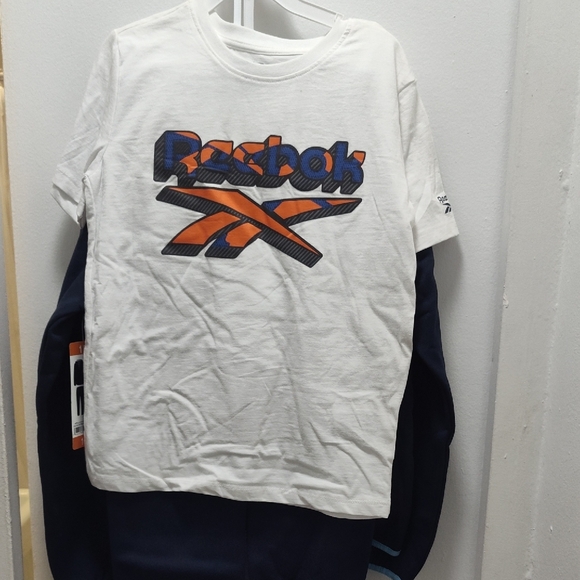 3 Piece Reebok Dark Blue Tracksuit with T-shirt - Picture 4 of 5